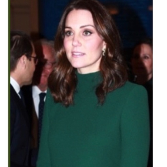 Kate Middleton vibes knit body con dress - Picture 1 of 3